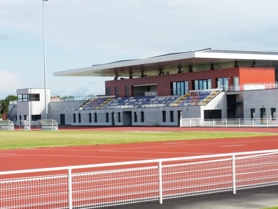 Fenêtres du stade parthenay